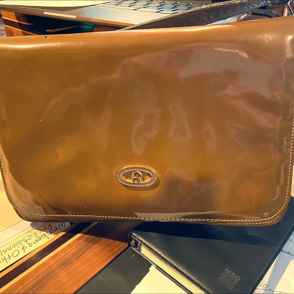 Caramel evening bag